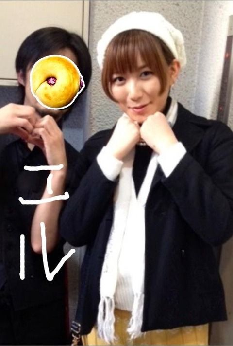 220a3ead-s