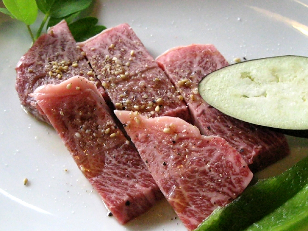 沖縄の「金城」北谷町(石垣牛焼肉)を食す!