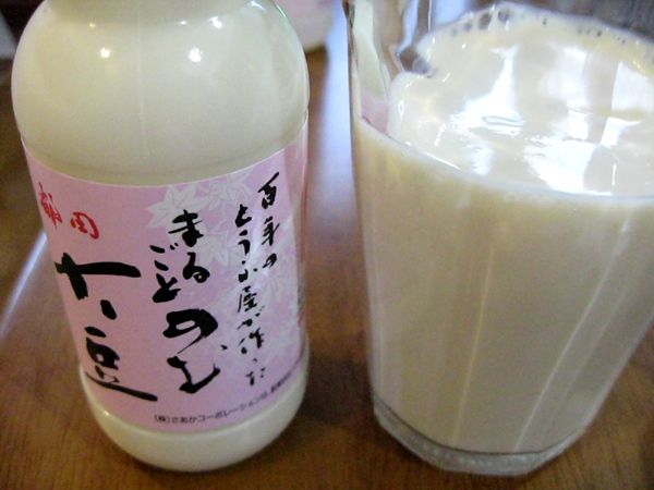 須部商店の豆乳「まるごとのむ大豆」