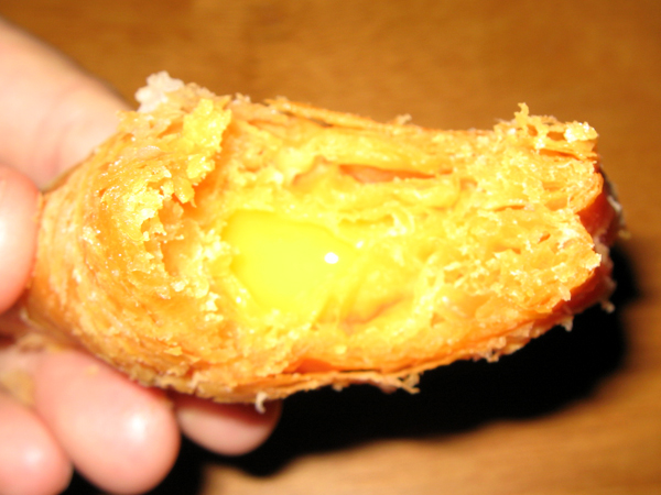 マクドナルドの「三角マンゴーパイ」を食す!