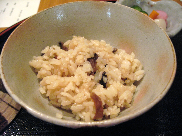 赤坂・溜池の「木都里亭(きとりてい)」で松茸会席コースを食す!