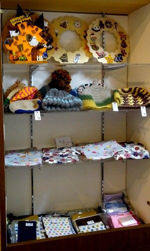 「第3回手作りクラフト展」店内