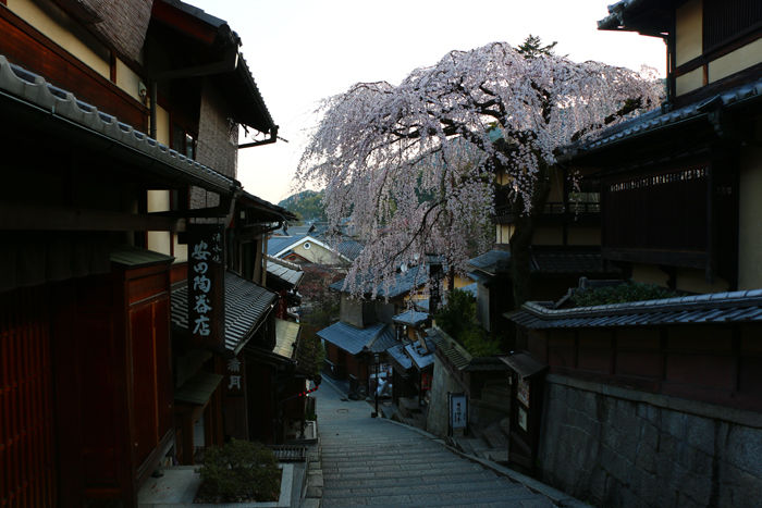 京都・東山区・産寧坂(三年坂)20160329-2