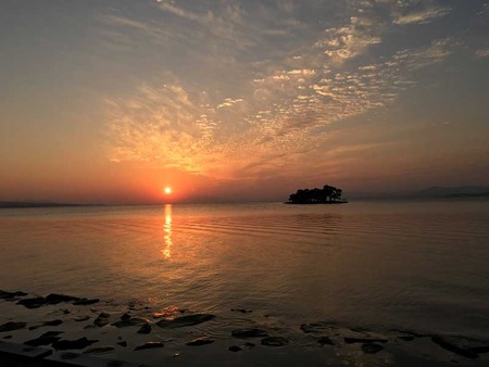 S-LakeNight