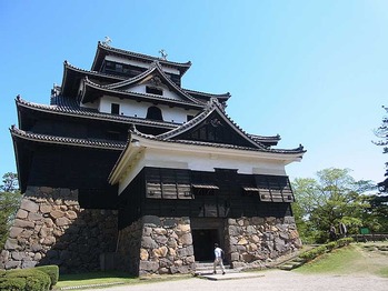 Shimane-Castle1