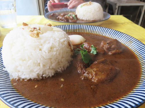 8スパイスMAXチキンカレー850円