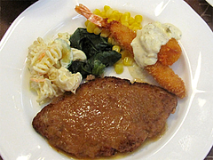 ランチ:おろしハンバーグ・コンビフライ(エビ・ホタテ風味)630円@むつの木・六本松