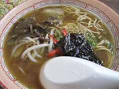 料理:ラーメン単品だと450円@金龍食堂・親富孝通り・天神