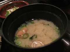 9ランチ:味噌汁@居酒屋しょうき・博多店