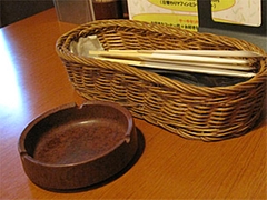 店内:全面喫煙OK@ハローコーヒー清水店