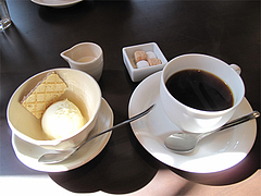 15ランチ:コーヒーとデザート@baby's cafe(ベイビーズカフェ)・ドッグカフェ