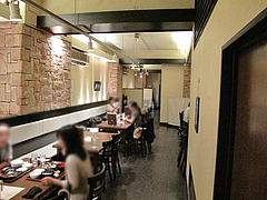 店内:テーブル席@Second New York(セカンドニューヨーク)・北九州小倉