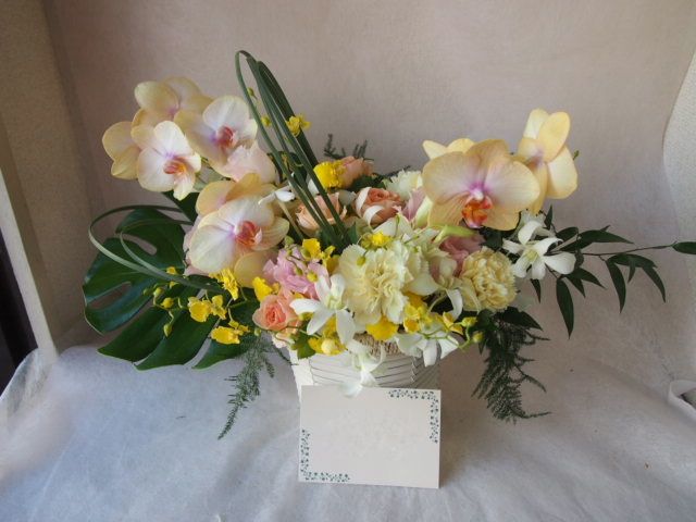 花ギフト|フラワーギフト|誕生日 花|カノシェ話題|スタンド花|ウエディングブーケ|花束|花屋|43700