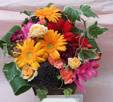 花ギフト|フラワーギフト|誕生日 花|カノシェ話題|スタンド花|ウエディングブーケ|花束|花屋|かよこ CUTE2