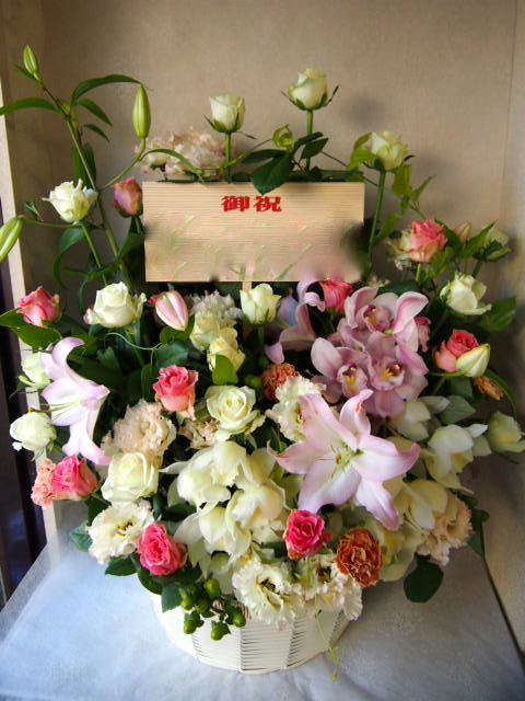 花ギフト|フラワーギフト|誕生日 花|カノシェ話題|スタンド花|ウエディングブーケ|花束|花屋|57812