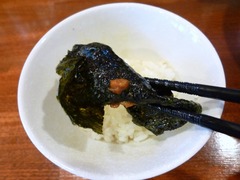 日の出らーめん(北海道本店)_ライス+海苔_201607