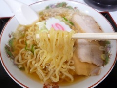 まるや_喜多方ラーメン(麺)_201809