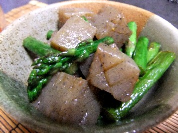 こんにゃくとアスパラの炒め煮