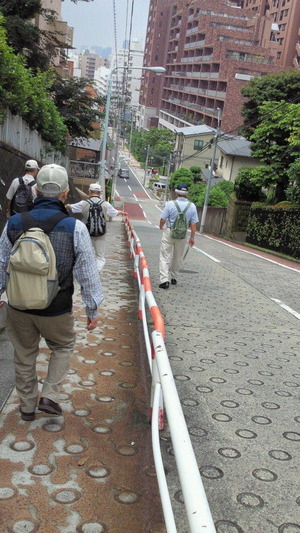 2011061909380000