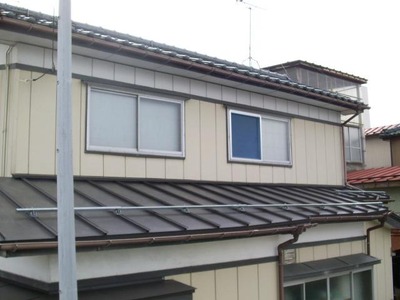 屋根外壁塗装リフォーム専門店《遠藤組》 屋根瓦棒葺きカラーガルバリウム鋼鈑