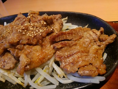 16/05/07やよい軒馬車道店 厚切りカルビ焼肉定食2