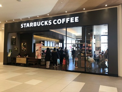 スターバックスコーヒーイーアス高尾店 外観