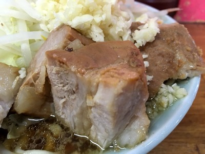 16/11/30ラーメン髭12