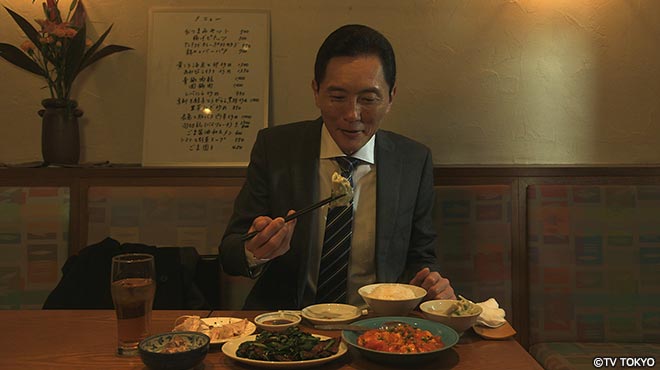 五郎さん、食す