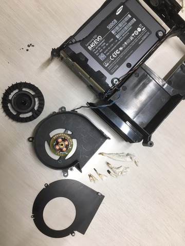 Macmini ファン修理3