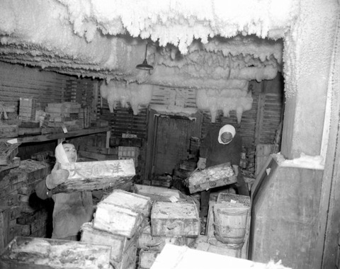 築地市場冷凍庫内昭和51年