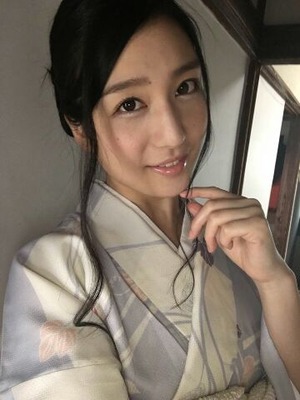 32b3a367.jpg