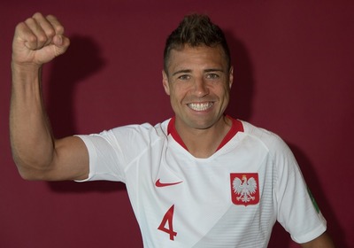 ポーランド代表 DFチアゴ・チョネクがLotto(ロット)の新型