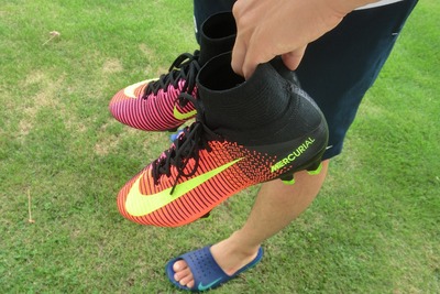 赤いハイカットサッカーシューズ Amazon.co.jp: [NANMEO] サッカー