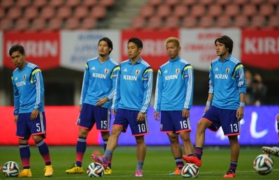 元サッカー日本代表細貝萌選手着用スパイク 元サッカー日本代表細貝萌選手着用スパイク