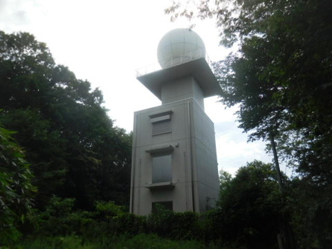 052