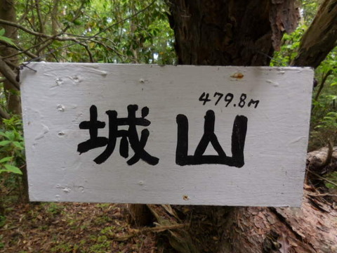 042