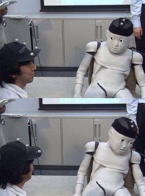 ロボット目をそらす1