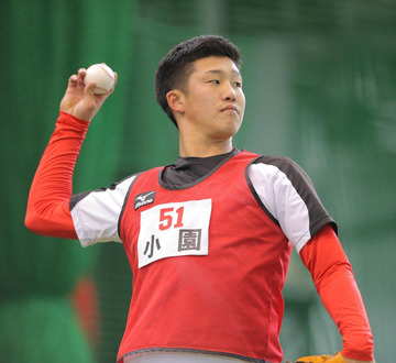 小園海斗22