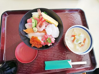 並ちらし(800円)