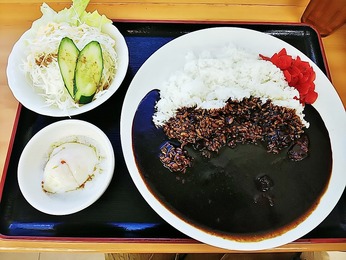 ブラックカレー(税込み750円)