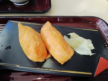 いなり寿司付き