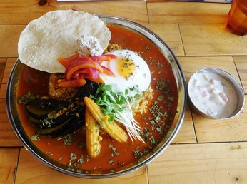つゆだくキーマとリコッタチーズのカレー