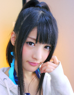 神谷えりな
