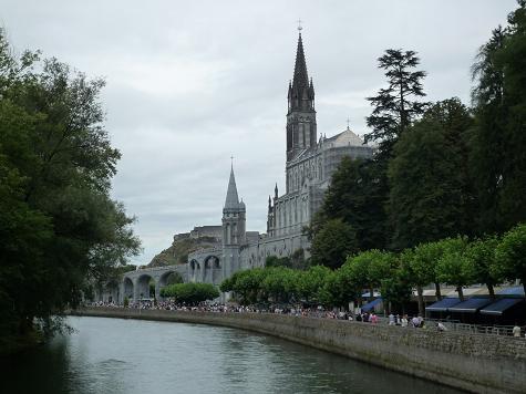 Lourdes 2-13