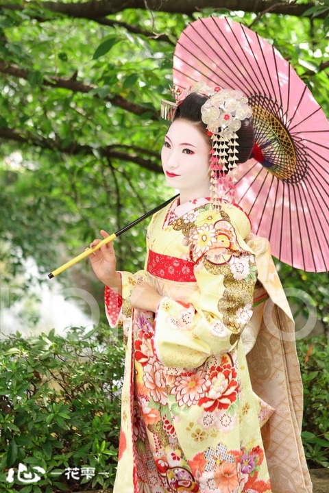 京都 本格舞妓体験 心-花雫-祇園店