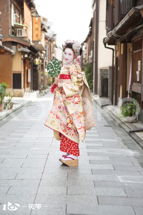京都 本格舞妓体験 心-花雫-祇園店