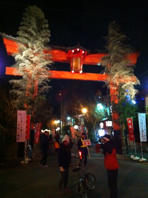 大宮八幡宮南参道の鳥居