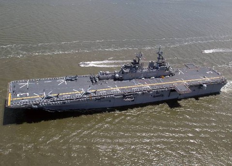 Description: Sailors spell out the message I Love New York on the flight deck aboard the amphibious assault Ship USS Kearsarge (LHD 3) as they enter the harbor for Fleet Week New York City 2006. usnavy8