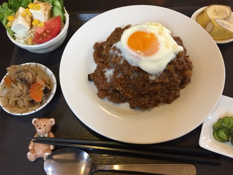 『cafe くまさんのおうち』日替わりランチ