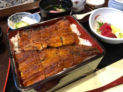 『尾関屋』うな重定食